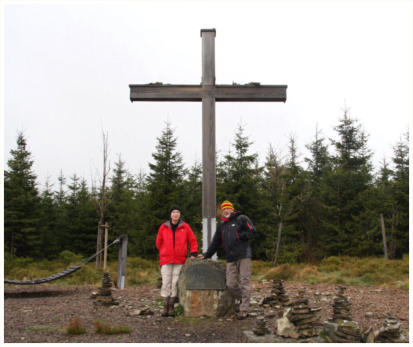 Das Gipfelkreuz wurde 2010 errichtet 